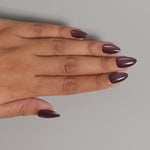 Load and play video in Gallery viewer, Zuve Beauty Burgundy With Benefits Reusable Soft-Gel Cat-Eye Press-On Nails Medium Almond 15-Pc
